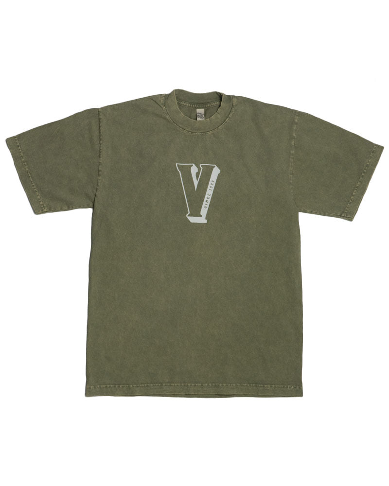 V's BARBERSHOP COLLEGIATE V T-SHIRT - MATCHA GREEN