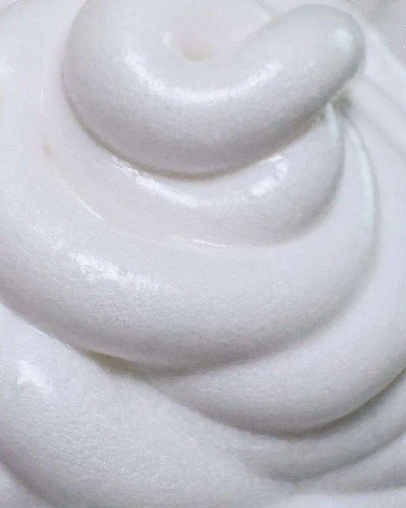 V's Barbershop Perfect Shave Bundle white low-lather shave cream swirl  texture rqmob